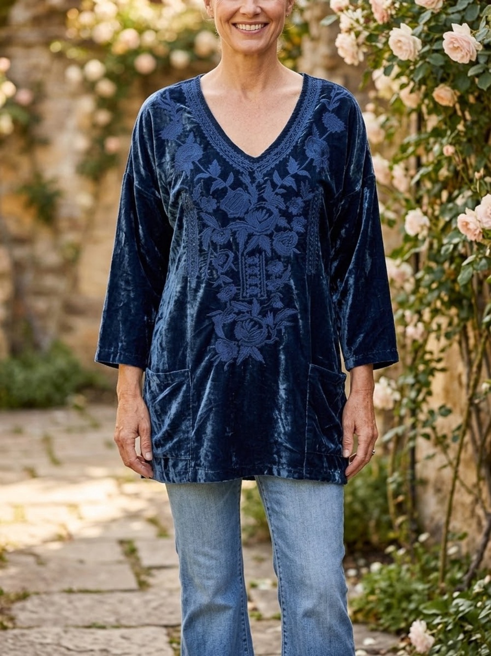 Soft Surroundings Navy  Embroidered Velvet 2 Pocket Top Boho Medium Whimsy Goth